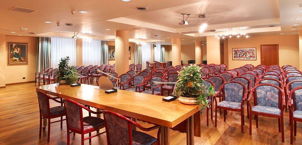 ג'ויה דל קולה Hotel Svevo מראה חיצוני תמונה