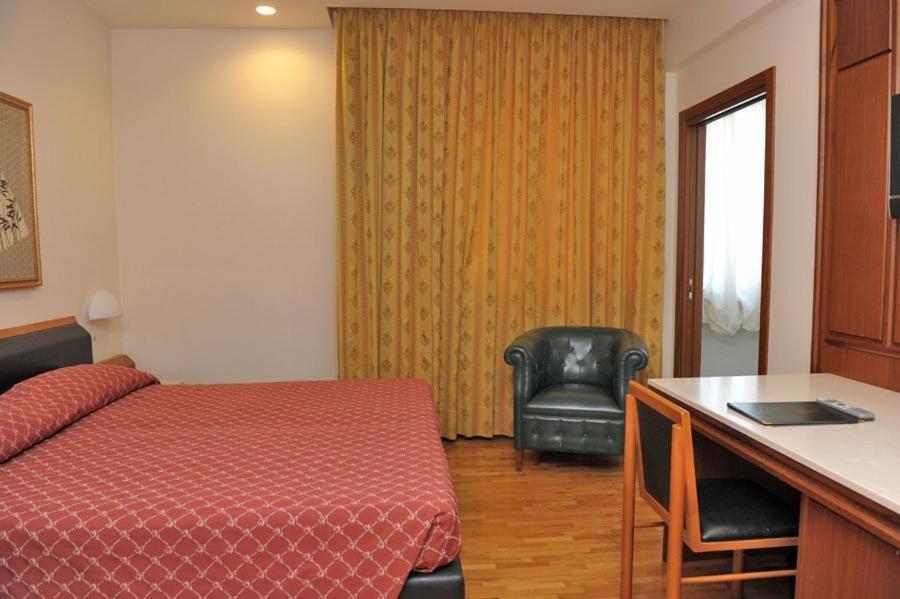ג'ויה דל קולה Hotel Svevo חדר תמונה