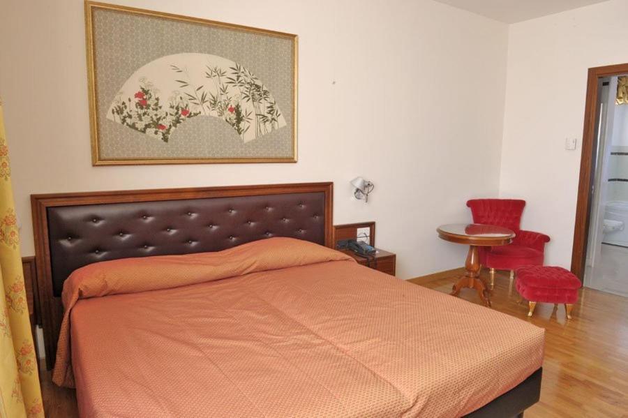 ג'ויה דל קולה Hotel Svevo חדר תמונה