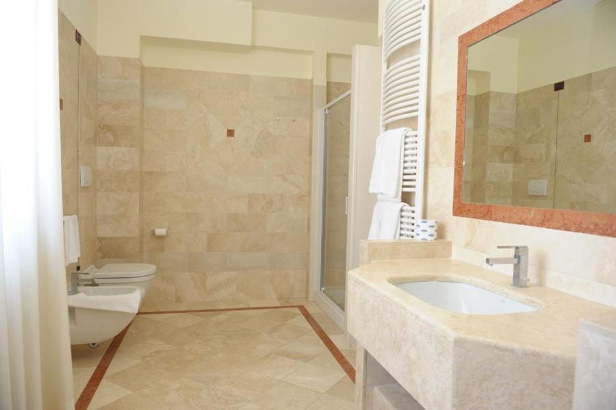 ג'ויה דל קולה Hotel Svevo חדר תמונה