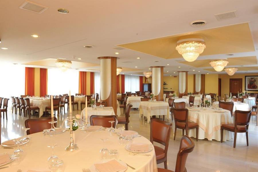 ג'ויה דל קולה Hotel Svevo מראה חיצוני תמונה